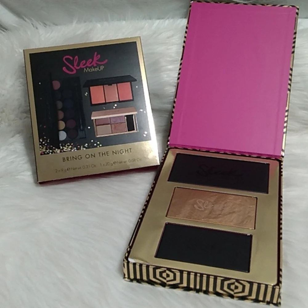 (#11) HP!! NWT Sleek Bring On The Night Makeup Set